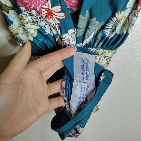 NWT ModCloth the Lauren floral cross back one piece swimsuit sz Xs - Picture 6 of 8